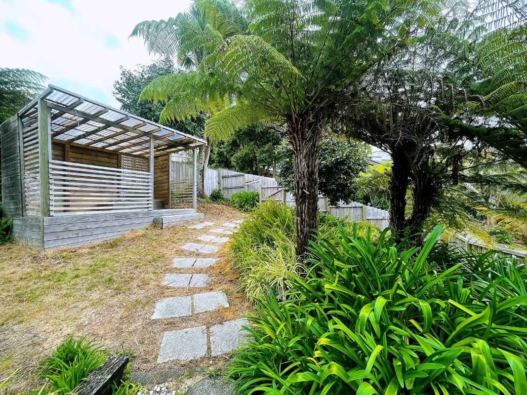 25 Calman Place, Chatswood, Auckland - Carousel 21