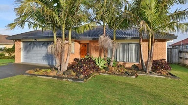 32 Millington Place, Huntington Park, Auckland - Carousel 1