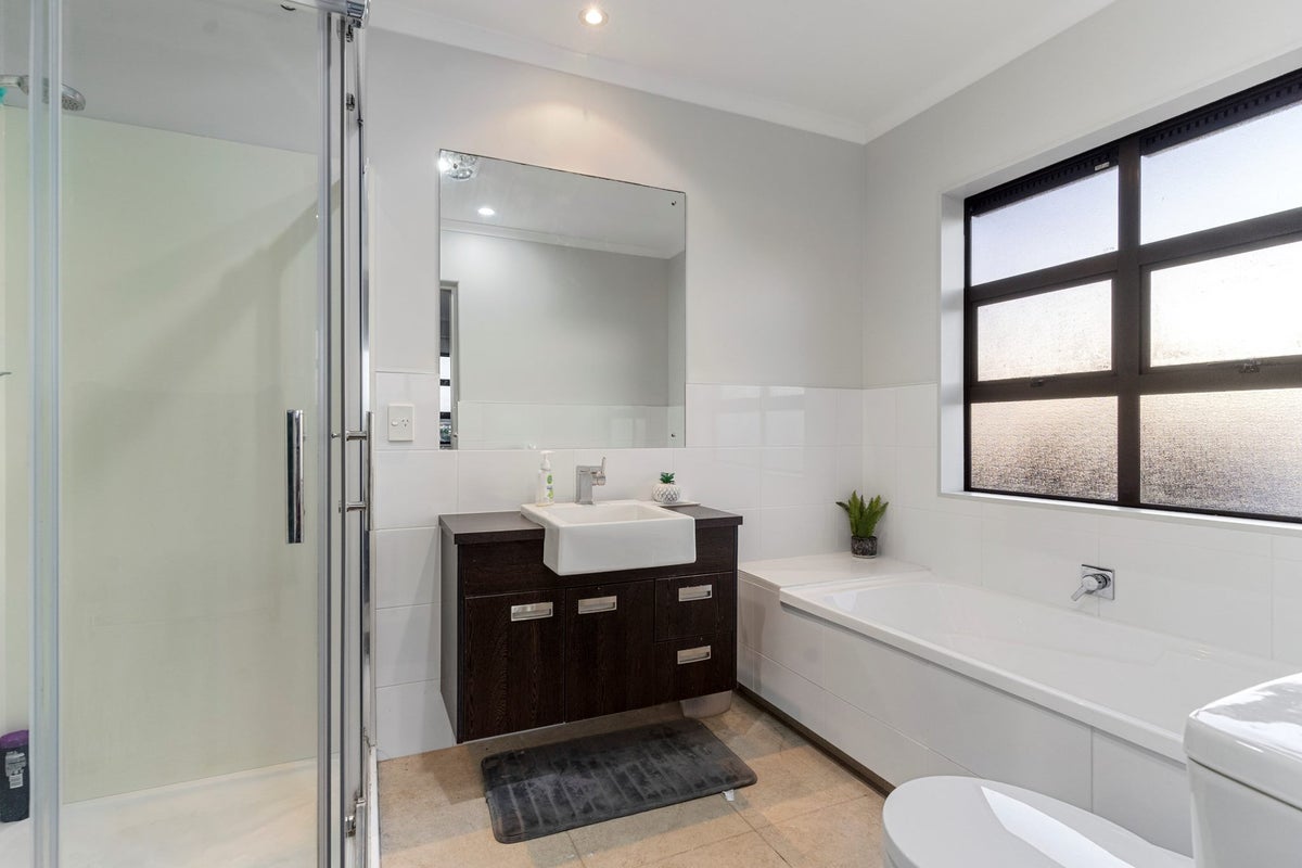 6 Valderama Drive, Flat Bush, Auckland - Carousel 21