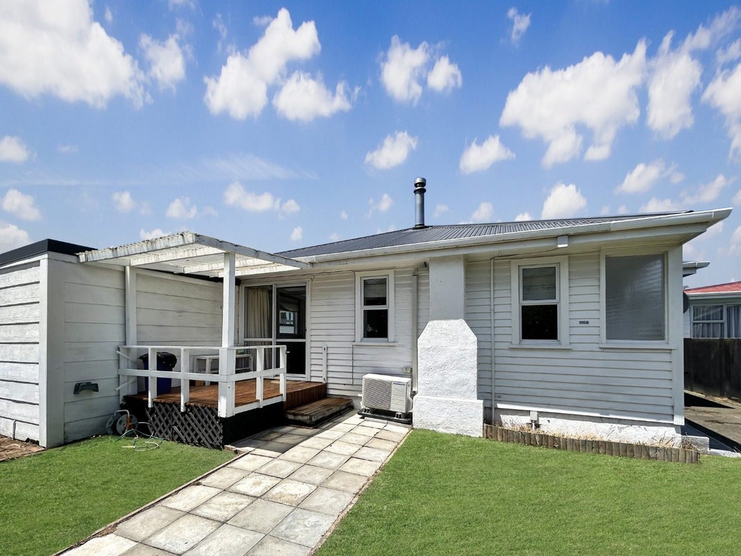 196A Ferguson Street, West End, Palmerston North - Carousel 1