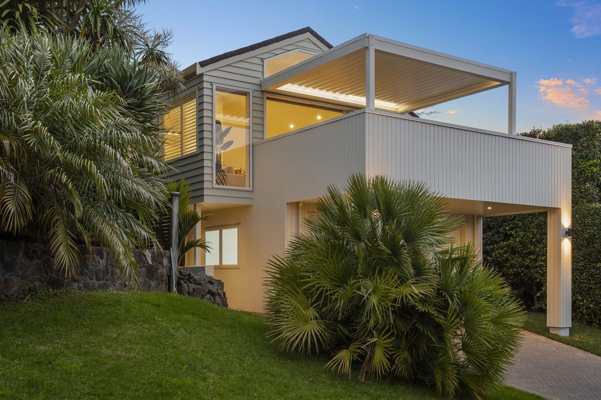 38D Ngake Street, Orakei, Auckland - Carousel 1