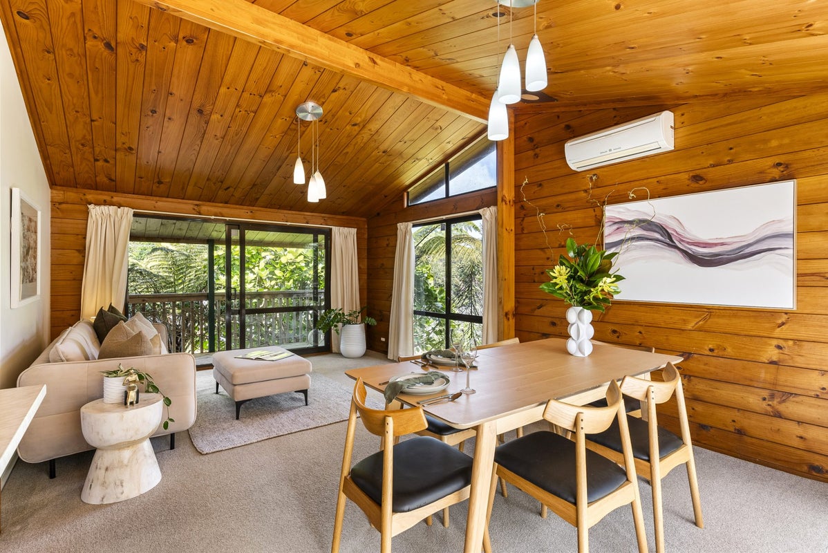 15 Woodhams Street, Beach Haven, Auckland - Carousel 2
