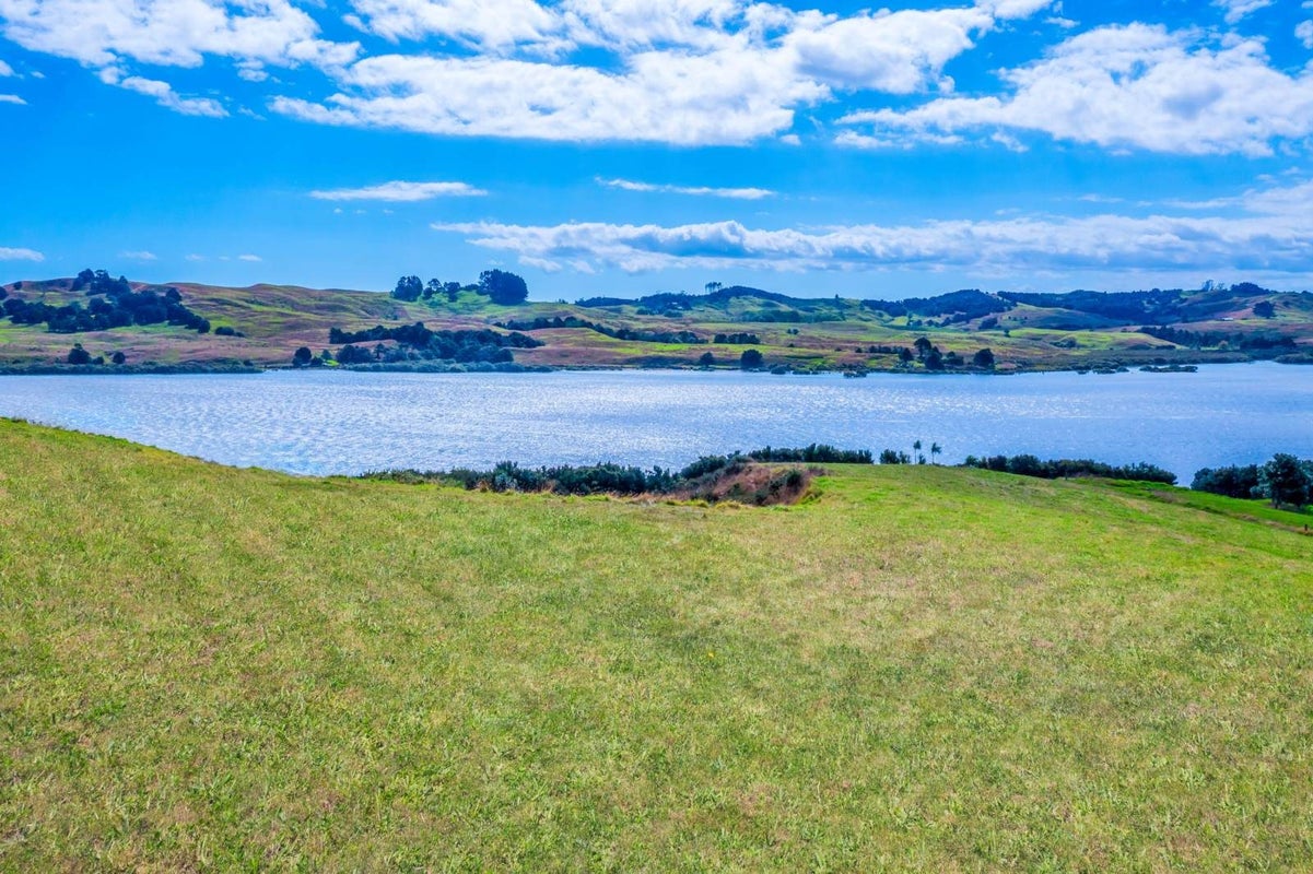 76 Hinamoki Drive, Kaiwaka - Carousel 1