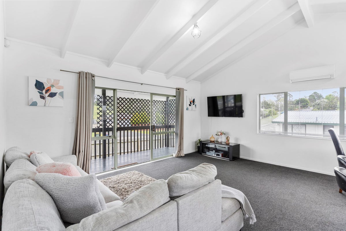 1/84 Parrs Cross Road, Henderson, Auckland - Carousel 2