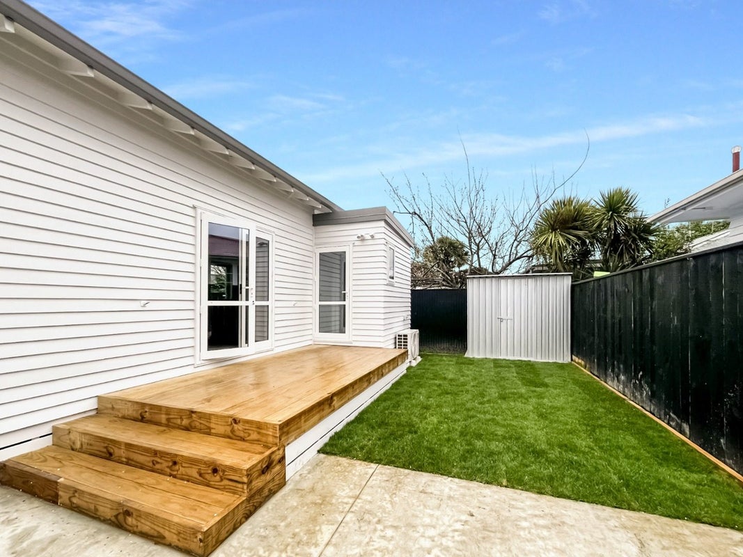 27 Glasgow Street, Takaro, Palmerston North - Carousel 13