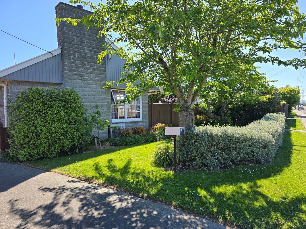 15 Mortlake Street, Islington, Christchurch - Carousel 1
