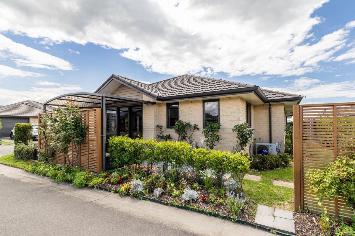 41/23 Matariki Avenue, Frimley, Hastings - Carousel 1