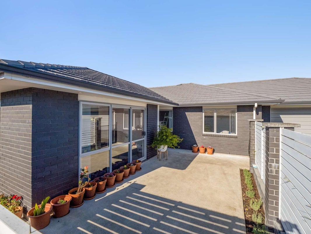9 Magnolia Crescent, Tawhero, Whanganui - Carousel 2