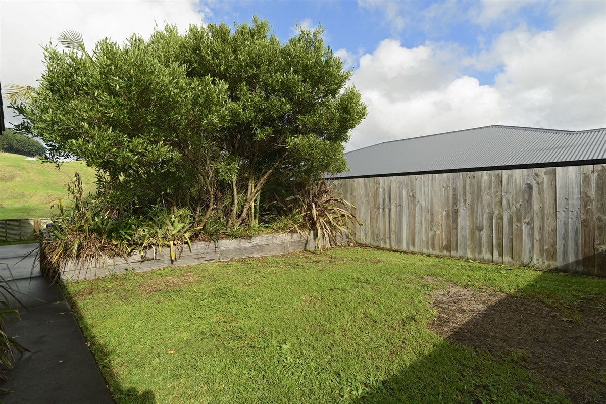234 Ballintoy Park Drive, Welcome Bay, Tauranga - Carousel 15