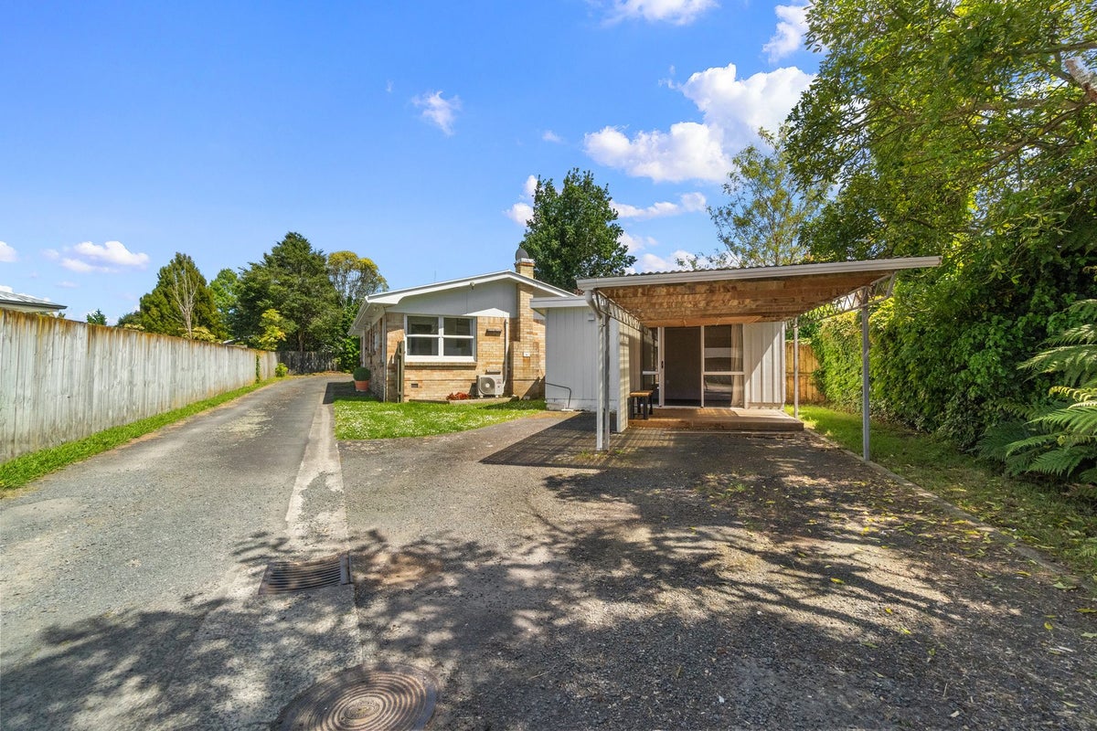 18 Brocas Avenue, Hillcrest, Hamilton, Waikato - Carousel 1