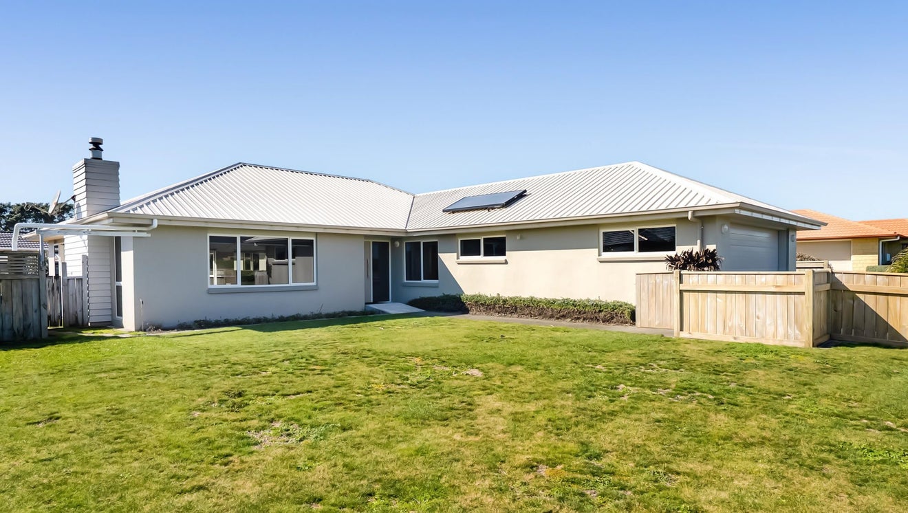 110 Wills Road, Bell Block, New Plymouth - Carousel 1