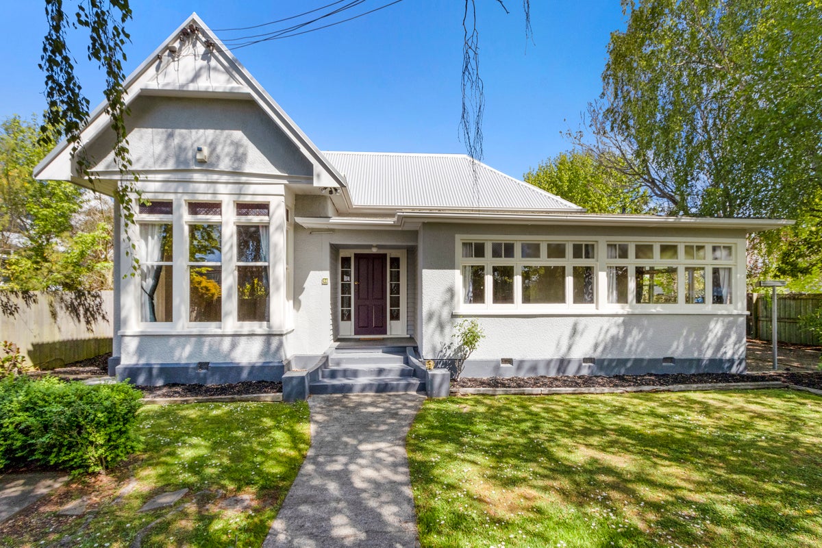 26 Gresford Street, Edgeware, Christchurch - Carousel 1
