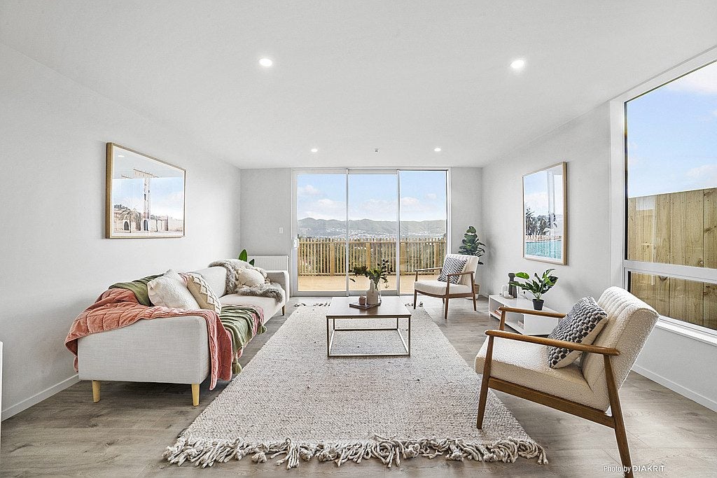 15/6 Bushland Grove, Paparangi, Wellington - Carousel 2