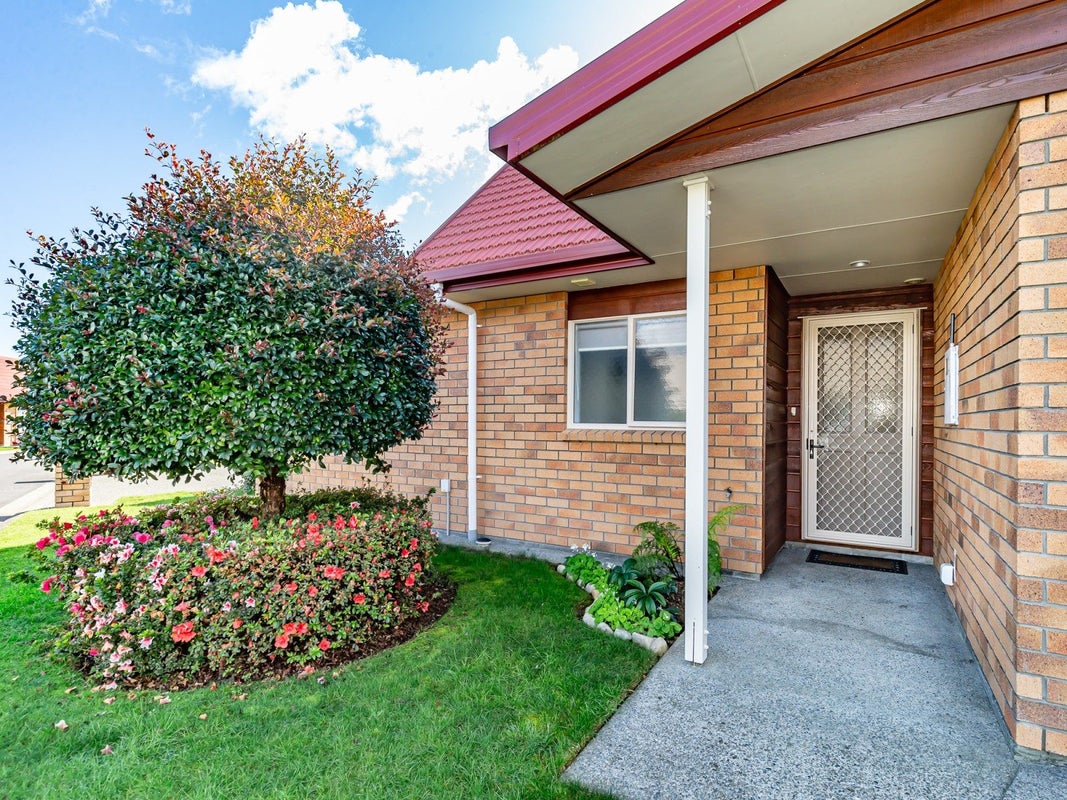 9/56 Fuller Close, Levin - Carousel 1