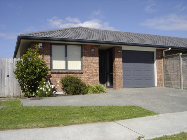 53 Redcastle Drive, East Tamaki, Auckland - Carousel 1