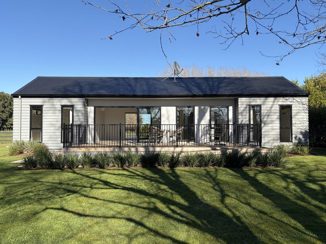 55 Croft Lane, Glenview, Hamilton - Carousel 2