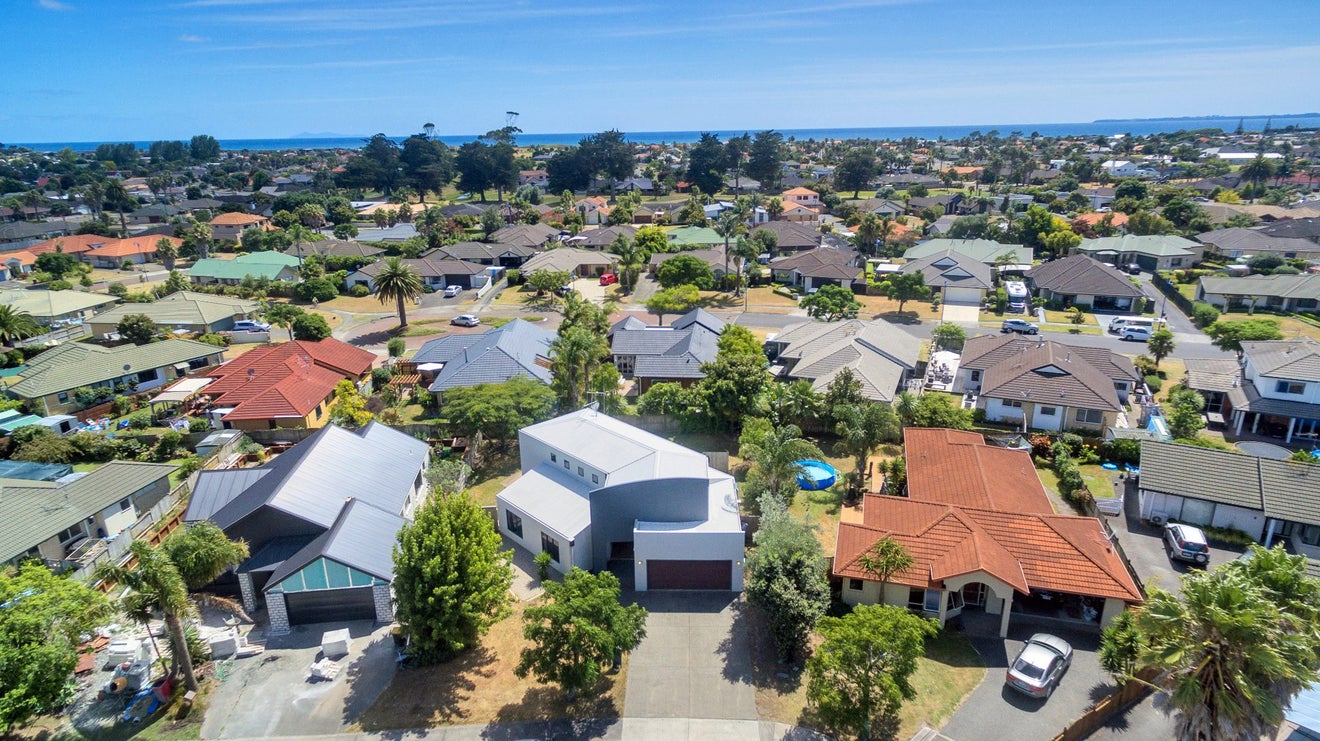 31 Bahamas Key, Papamoa Beach, Papamoa - Carousel 24