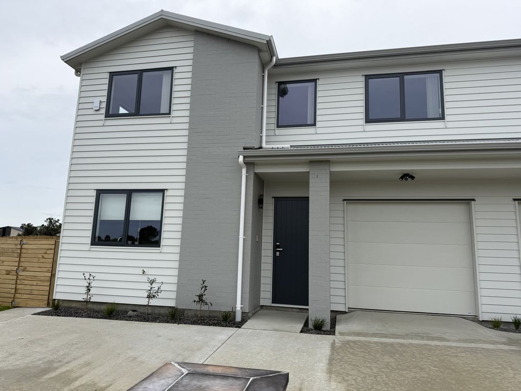 134 Ninth View Avenue, Beachlands, Auckland - Carousel 1