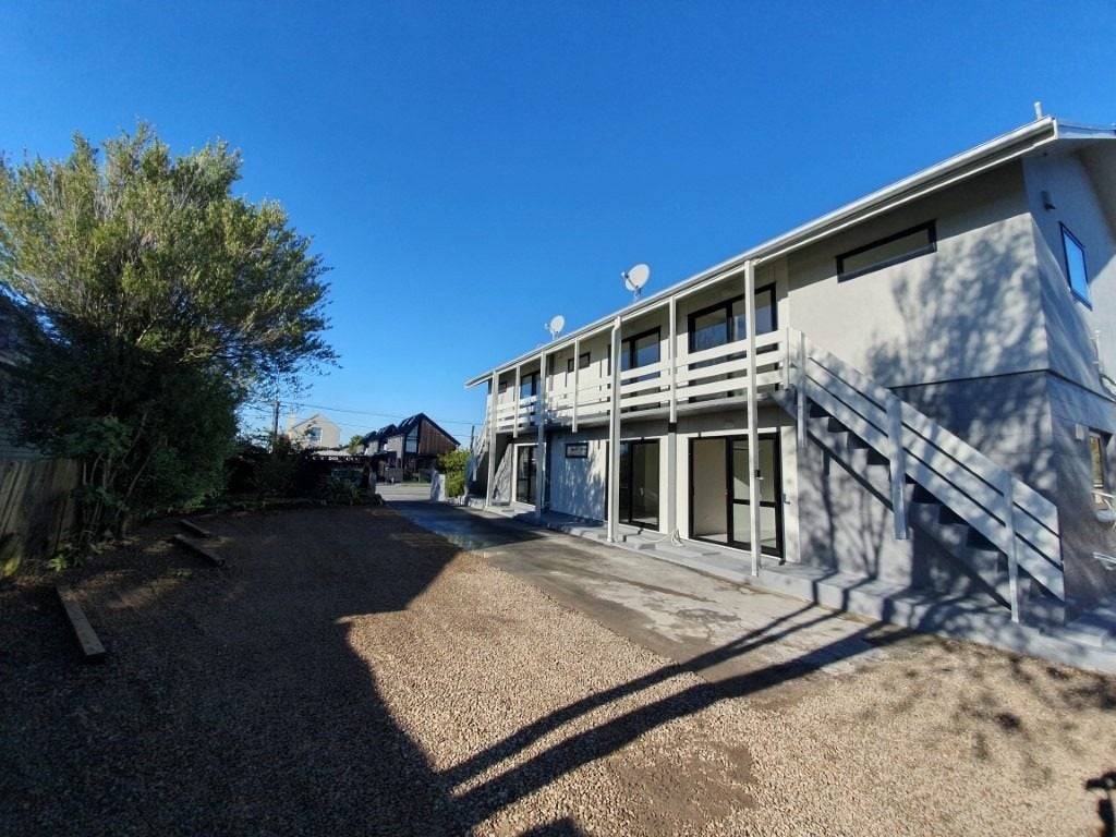 6/481 Barbadoes Street, Edgeware, Christchurch - Carousel 1