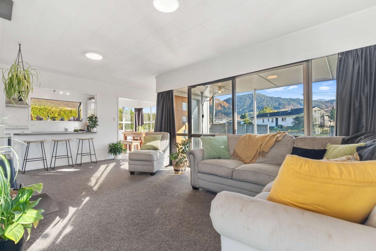 36 Alison Street, Mangakakahi, Rotorua - Carousel 1