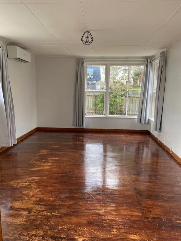 81 Woodglen Road, Glen Eden, Auckland - Carousel 2
