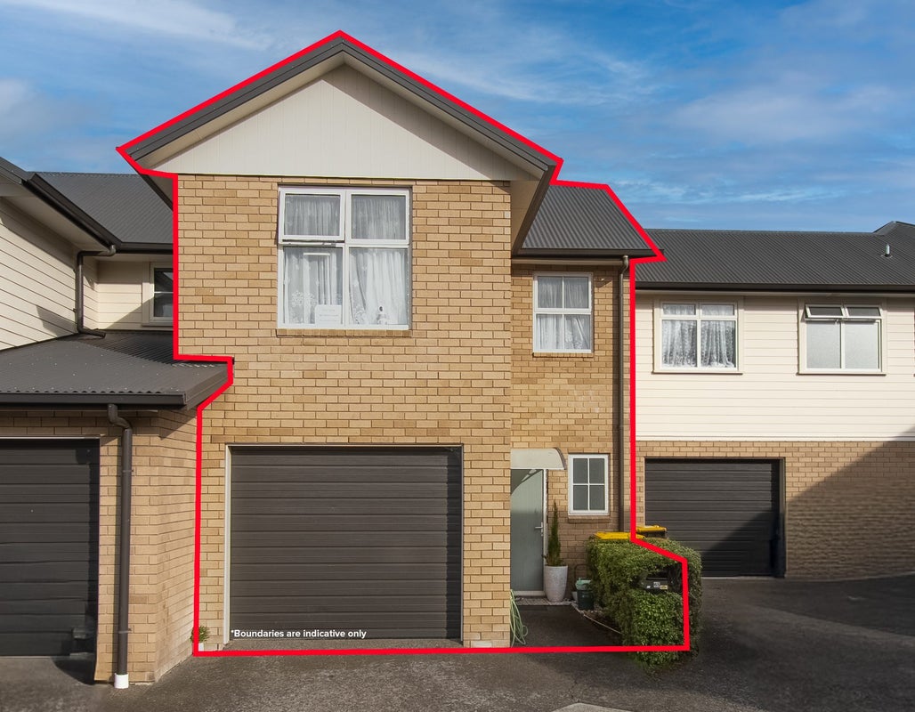 65 Chiefs Court, Hamilton East, Hamilton - Carousel 1