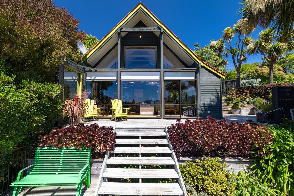 5 Te Ara Crescent, Diamond Harbour, Lyttelton - Carousel 1