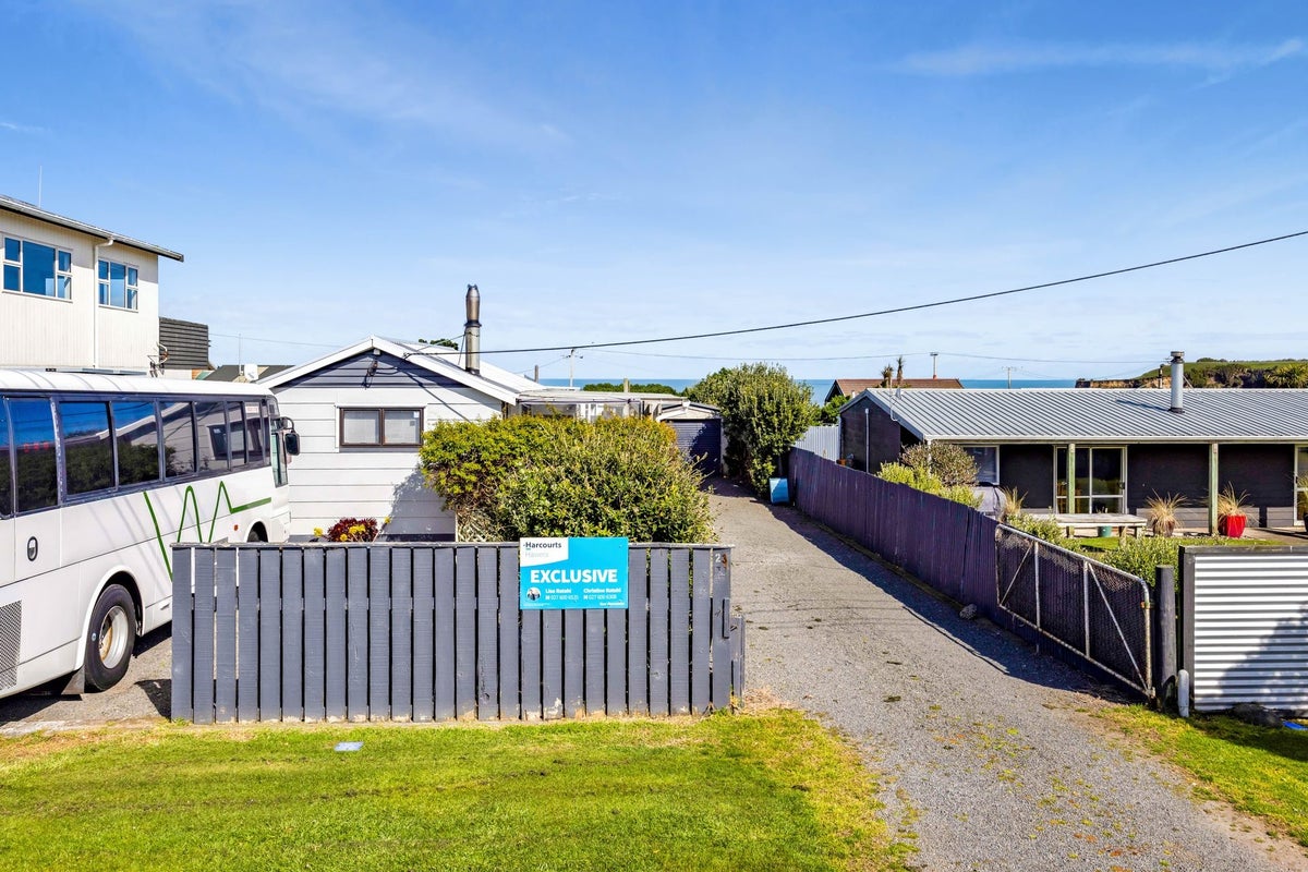 23 Hira Street, Hawera - Carousel 1