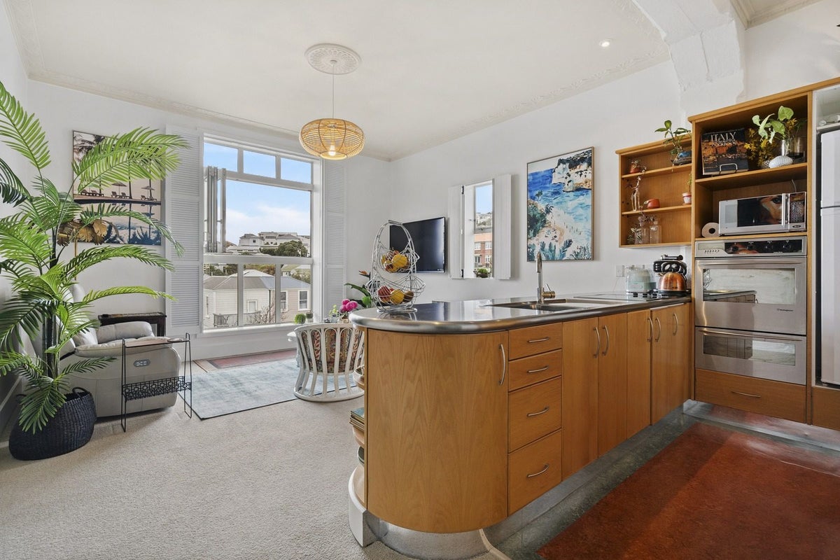 15/37 Majoribanks Street, Mount Victoria, Wellington - Carousel 1