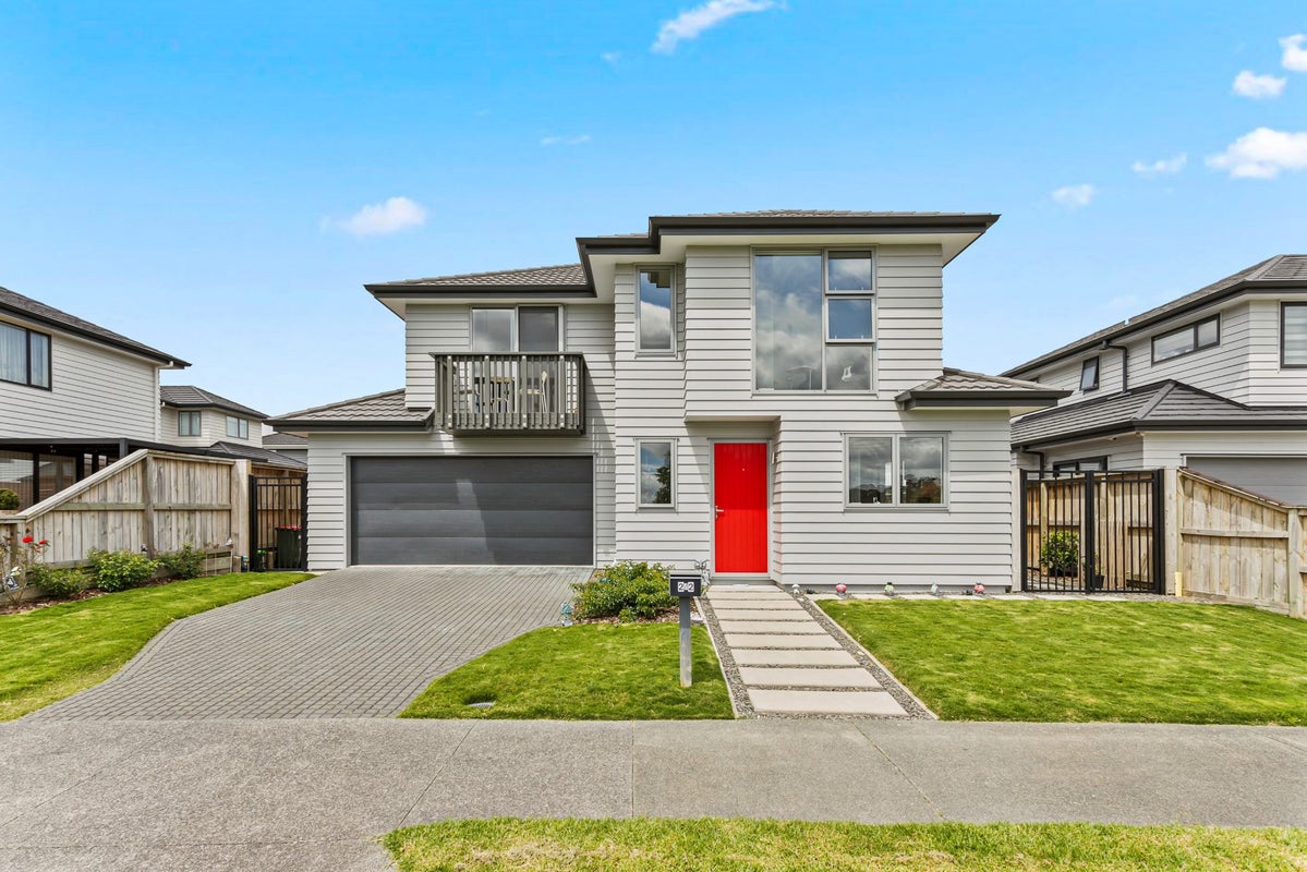 2/2 Dale Road, Whenuapai, Auckland - Carousel 1