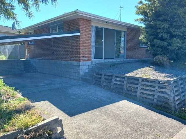 1A Ruamahanga Crescent, Terrace End, Palmerston North - Carousel 12