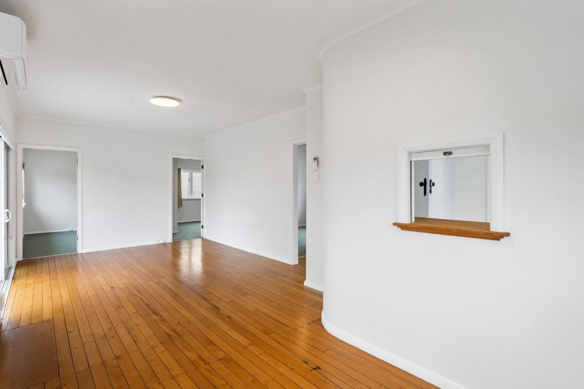 88 Kelman Road, Kelston, Auckland - Carousel 2