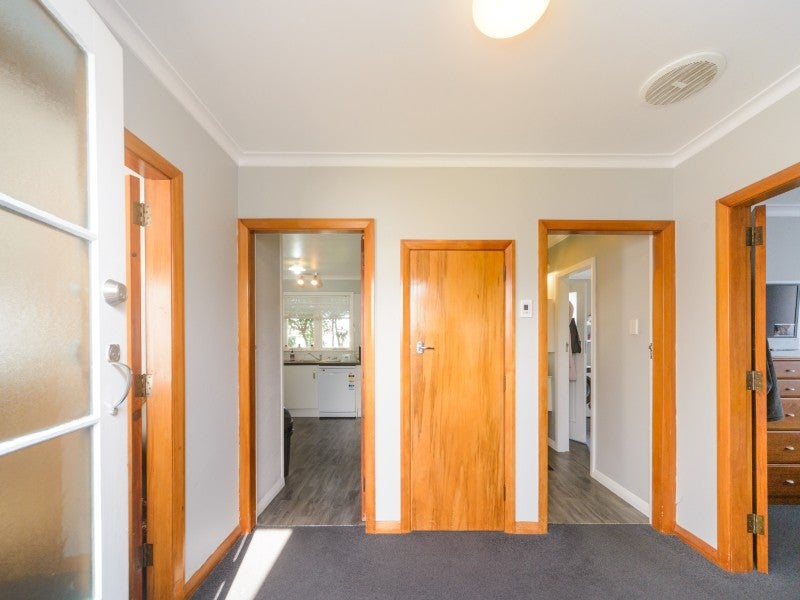 65 Highbury Avenue, Highbury, Palmerston North - Carousel 2