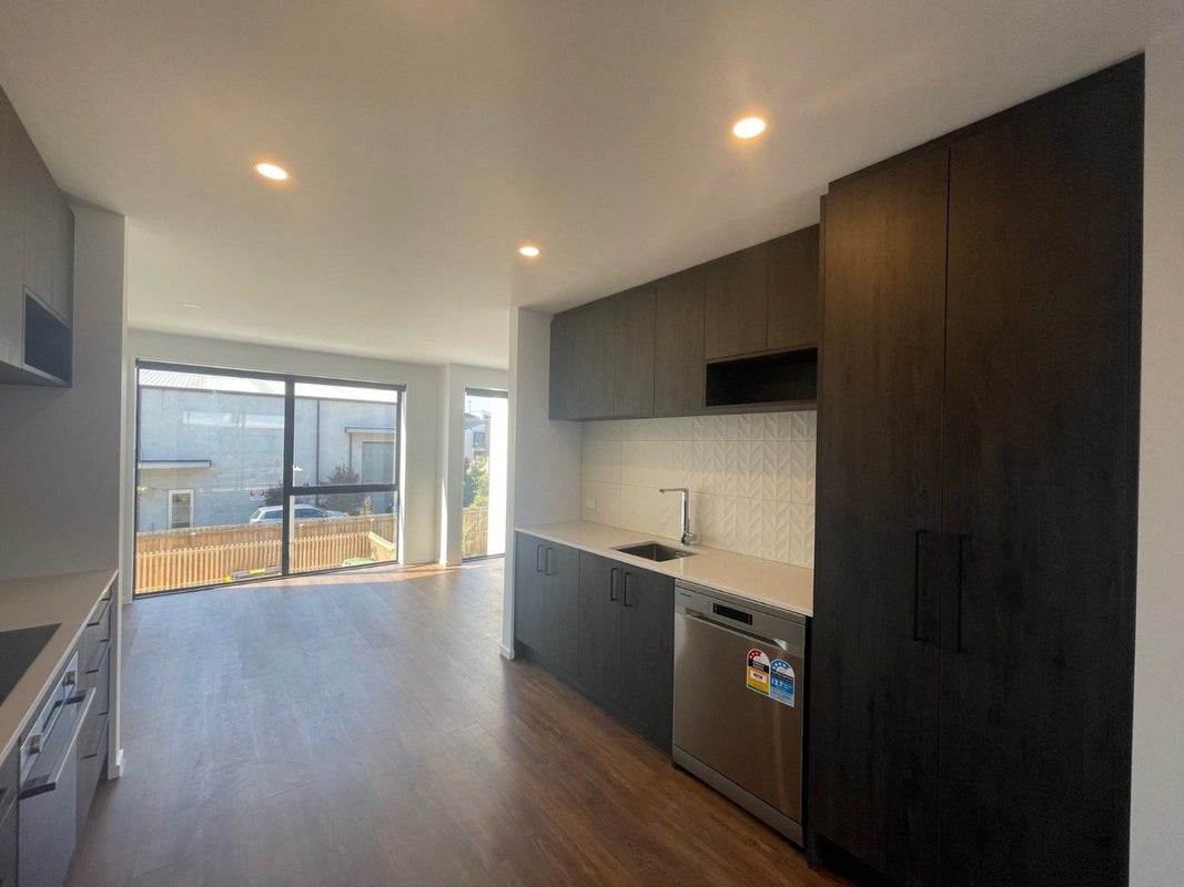 13/333 Lincoln Road, Addington, Christchurch - Carousel 2