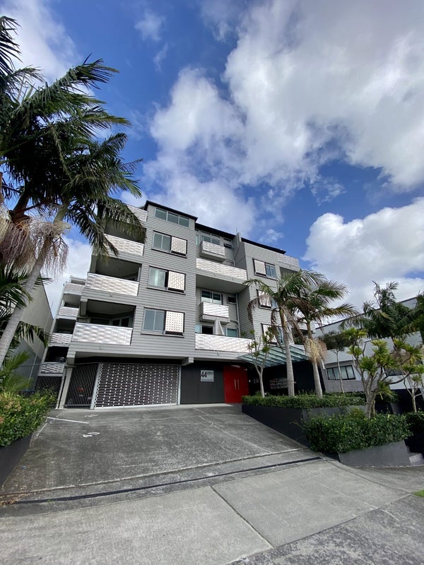 1C/44 Aitken Terrace, Kingsland, Auckland - Carousel 1