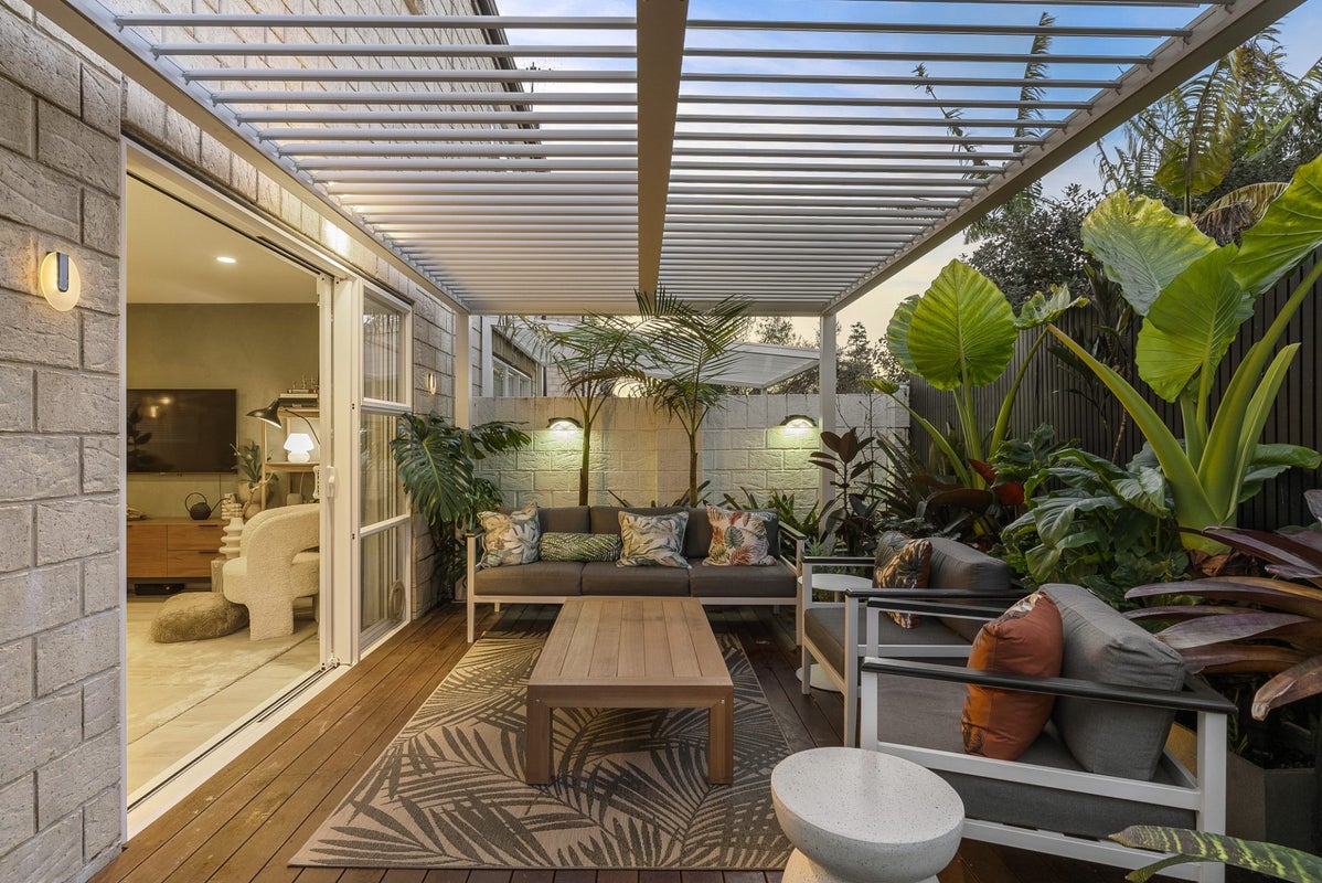 2/31 Ferndale Road, Mount Wellington, Auckland - Carousel 2