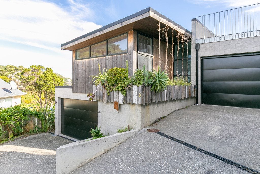 69A Sidlaw Street, Strathmore Park, Wellington - Carousel 1