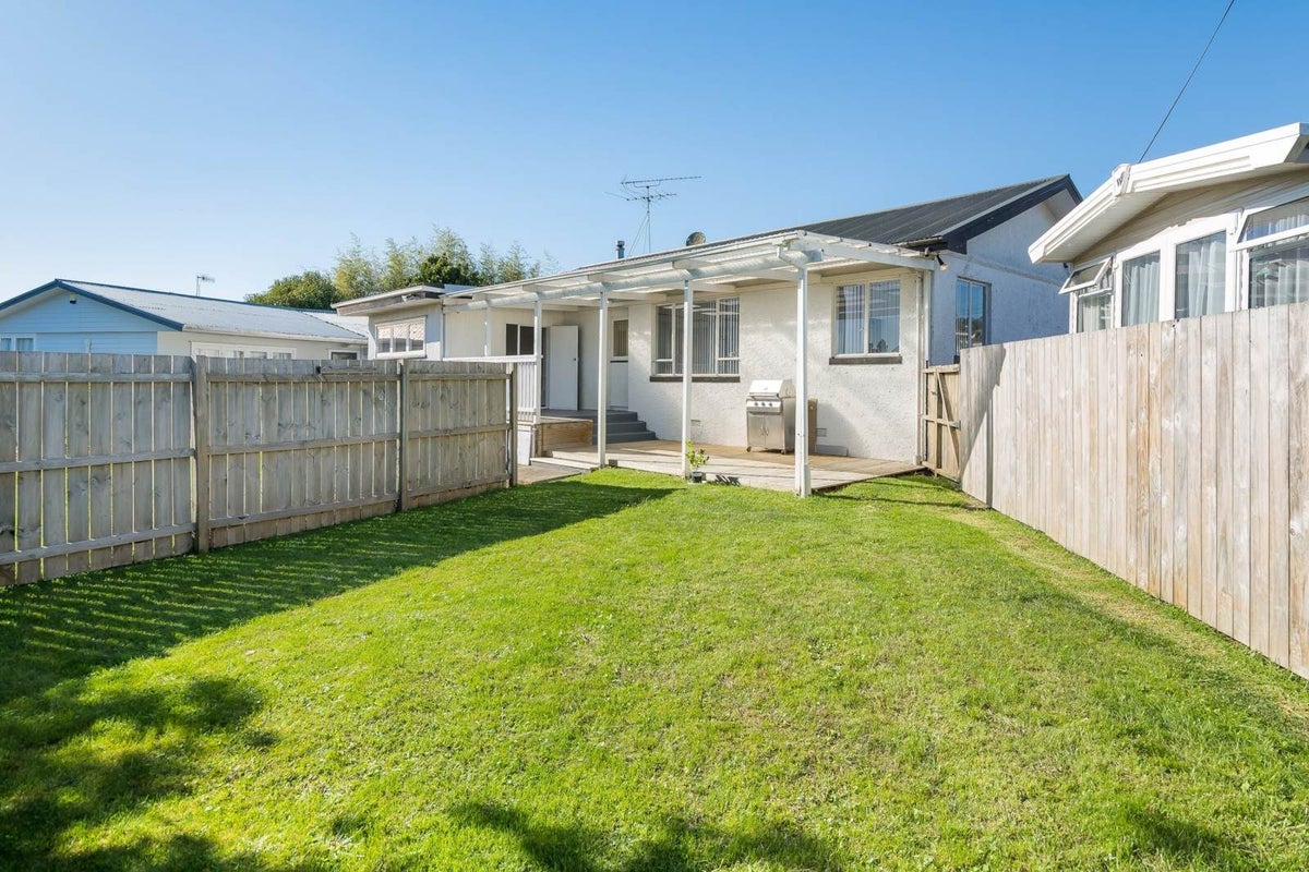 161 Birkdale Road, Birkdale, Auckland - Carousel 2