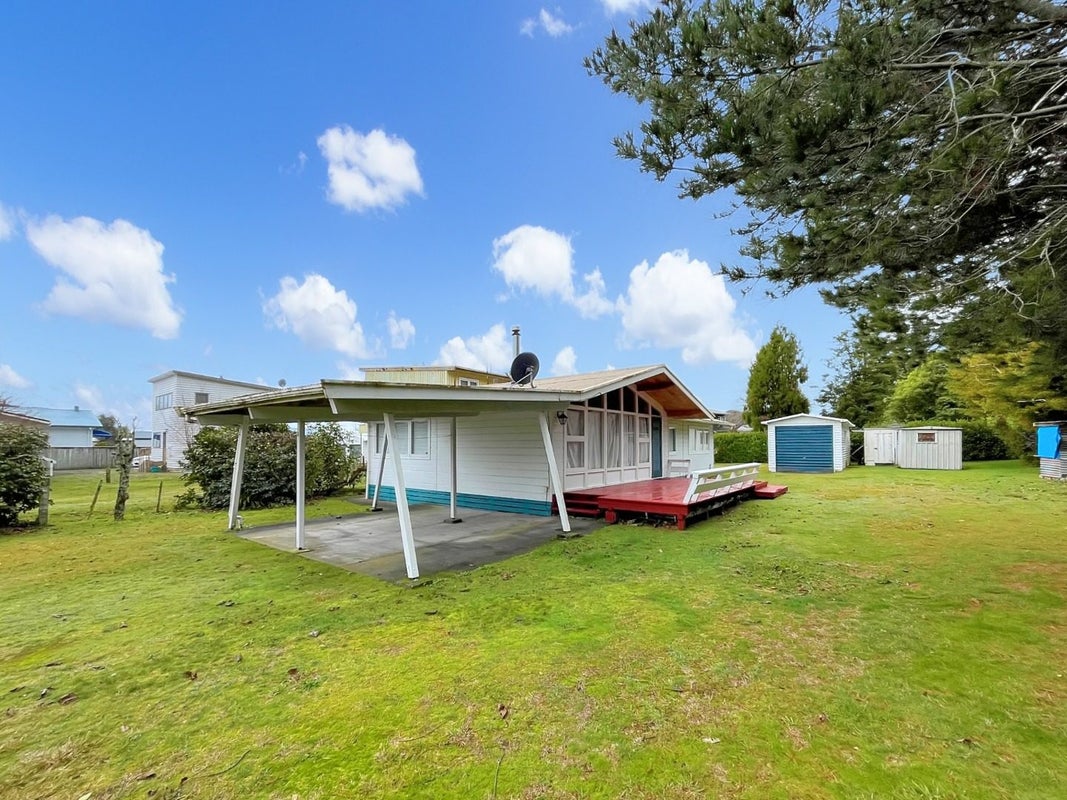 2 Arataha Street, Motuoapa - Carousel 1