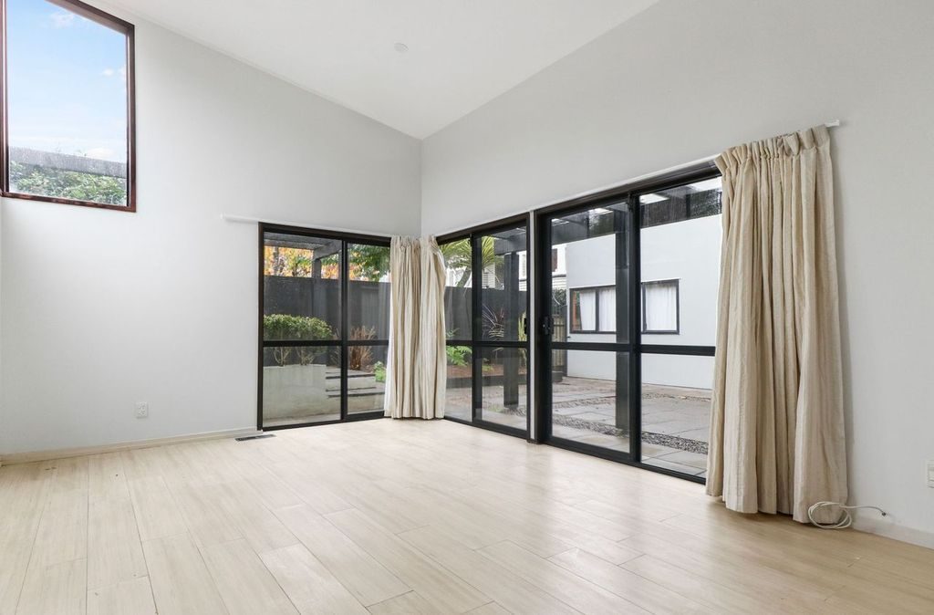 9A Heywood Crescent, Epsom, Auckland - Carousel 2
