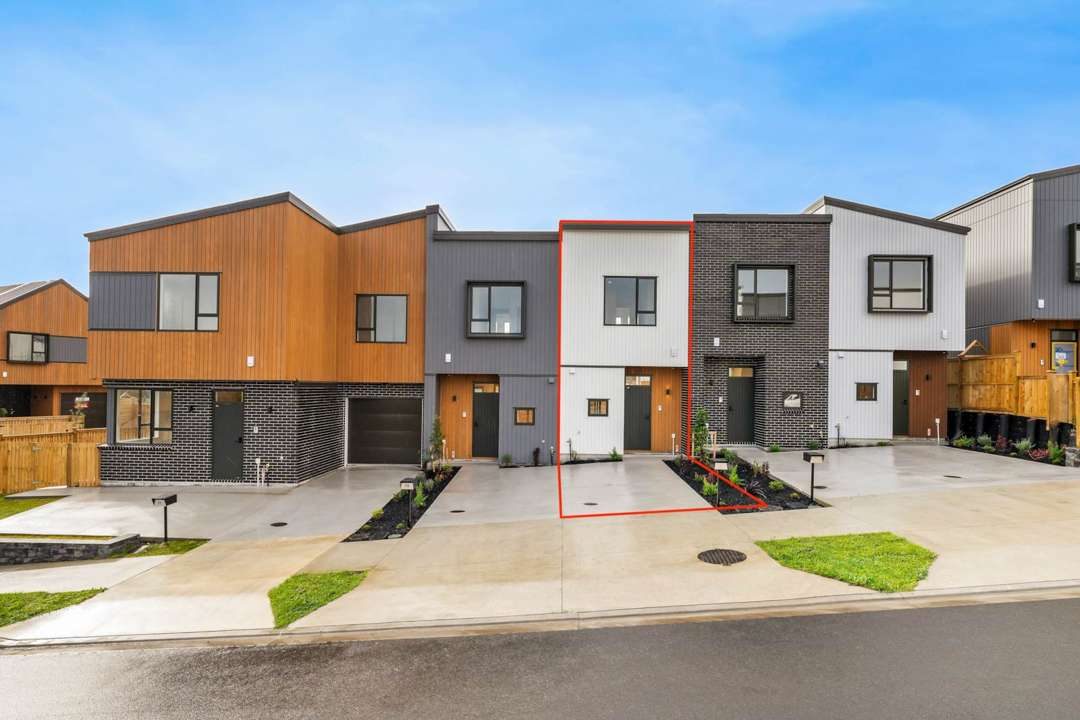 15 Kuaha Road, Massey, Auckland - Carousel 1