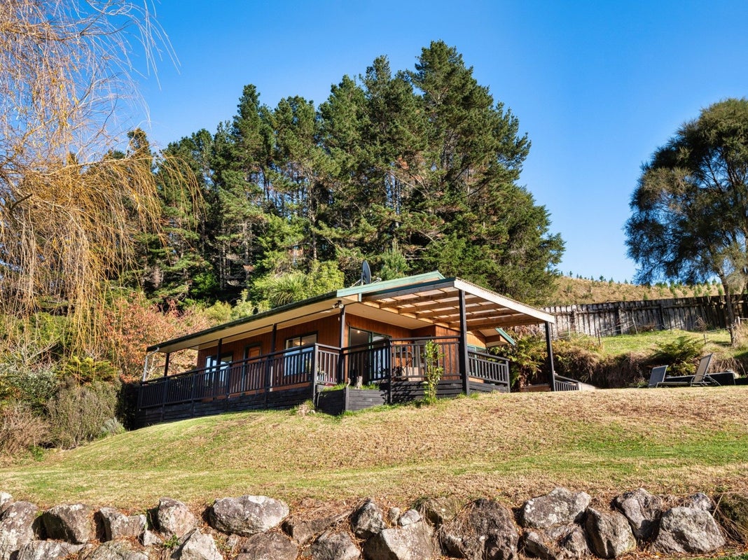 402A Crawford Road, Miden, Tauranga - Carousel 1