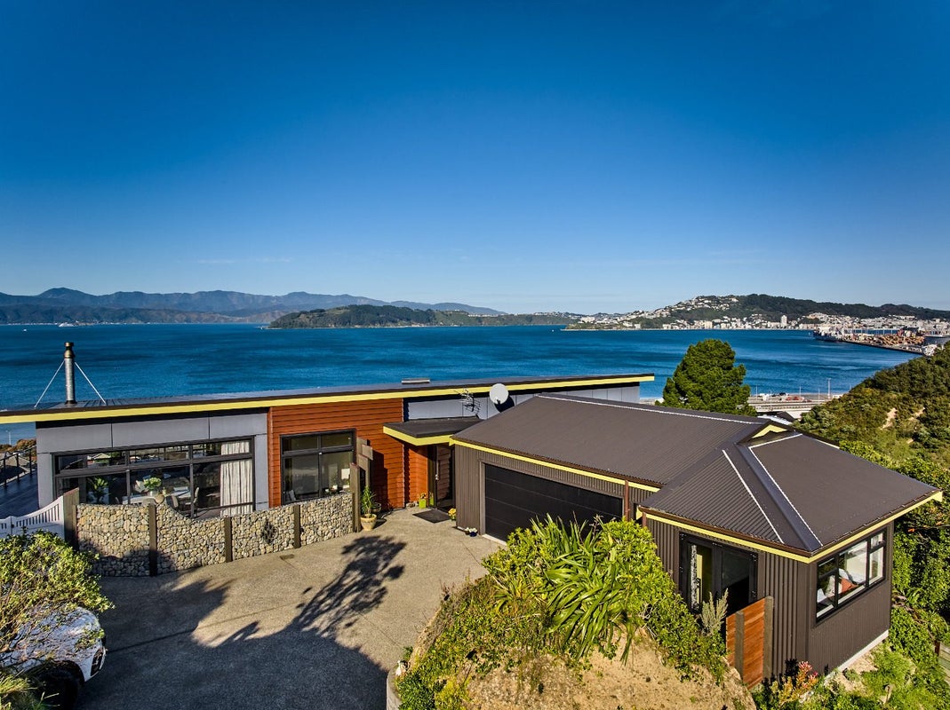 21 Winchester Street, Kaiwharawhara, Wellington - Carousel 1