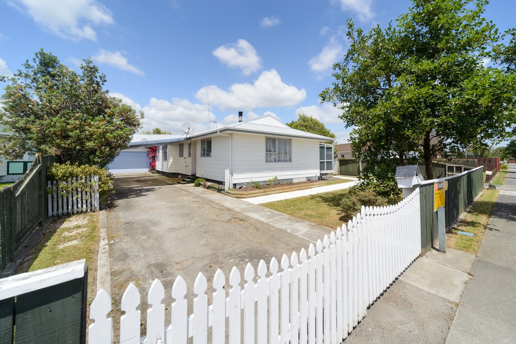 50 Acacia Street, Kelvin Grove, Palmerston North - Carousel 1