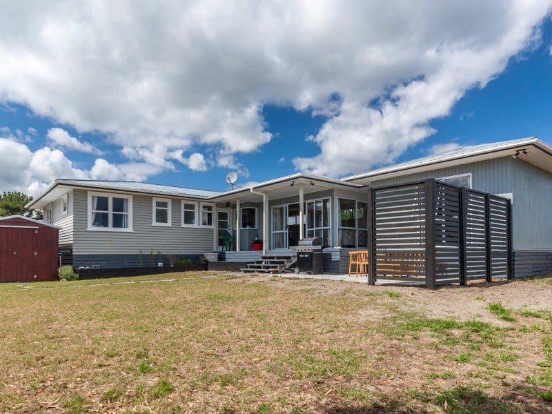 30 Forest Road, Waitarere Beach, Levin - Carousel 2