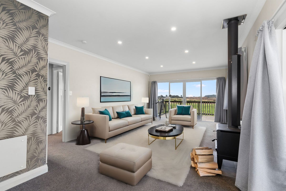 448 Koputaroa Road, Koputaroa, Levin - Carousel 1