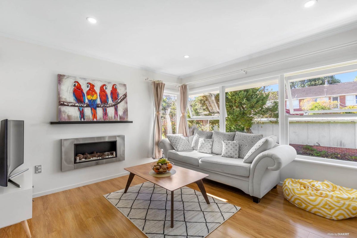 2/34 Alamein Avenue, Belmont, Auckland - Carousel 2