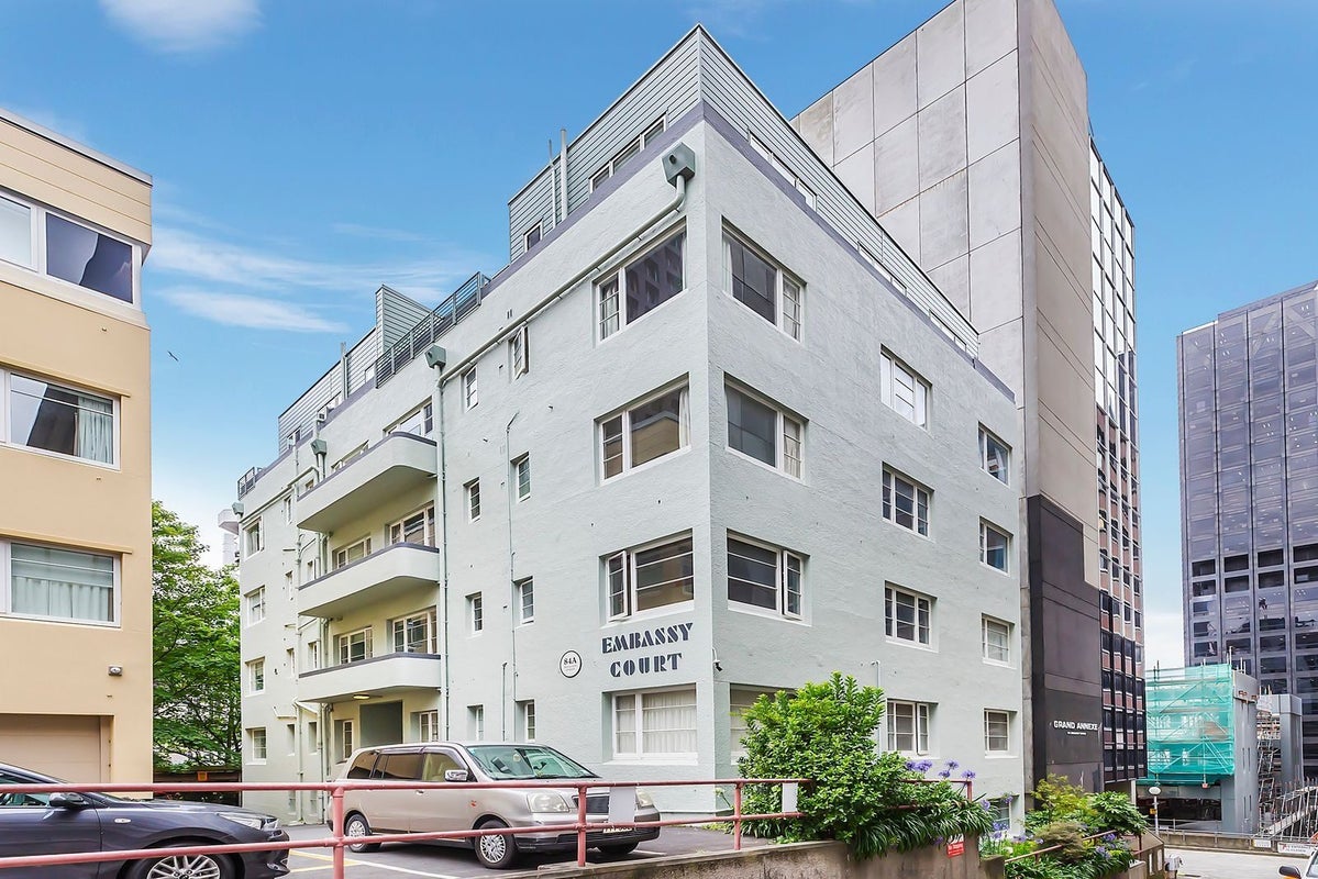 15/84A Boulcott ST, Wellington Central, Wellington - Carousel 1