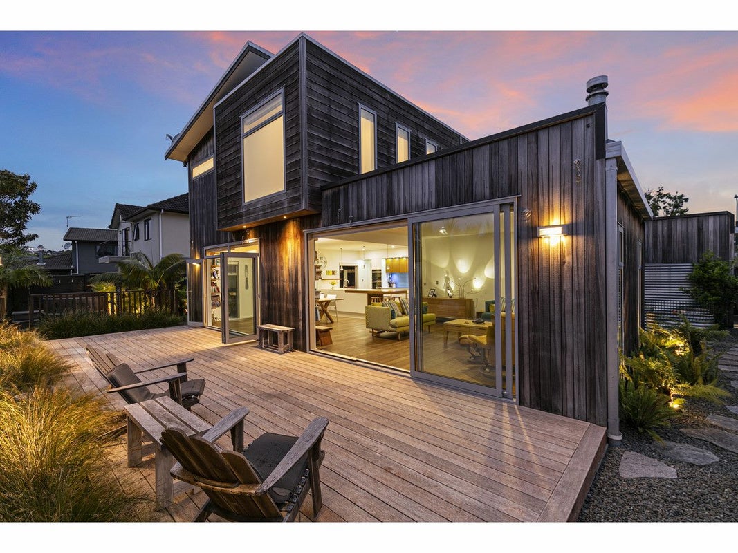 11 Kelmore Place, Schnapper Rock, Auckland - Carousel 1