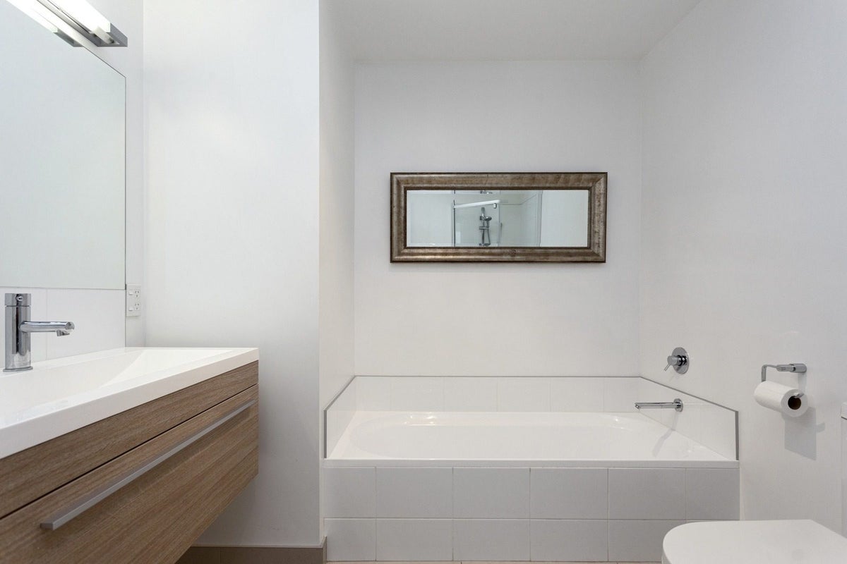 144A Holly Road, St Albans, Christchurch - Carousel 13